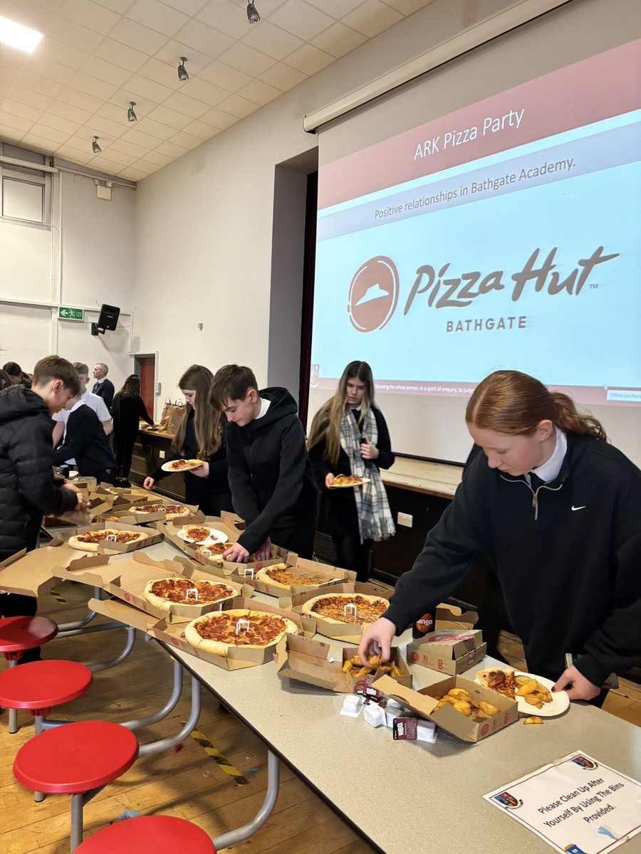 BathgateARK's tweet image. Our first reward event of the week took place this afternoon! Our top 100 merit winners came to a pizza party! They enjoyed their food whilst watching Home Alone. Thanks again to @pizzahutuk Bathgate for their ongoing support of our reward scheme! #partnerships @BathAcadNews