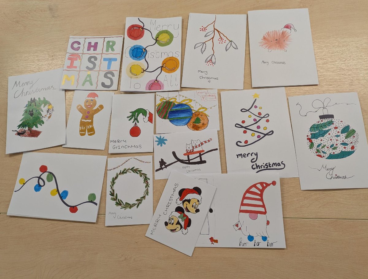 york_college's tweet photo. Check out these beautifully designed Christmas cards! 🎄

Our Skills Centre students have worked really hard to create these and will be selling them to staff and students today and tomorrow in packs of 5 for just £1.

Excellent effort everyone, well done 👏 https://t.co/sCG3aDwbqX