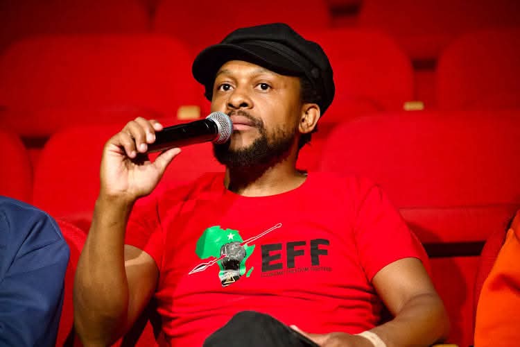 Moeng33Alfred's tweet photo. 🔥🔥🔥BREAKING NEWS!!!
.
.
.
.
.
.
Ndlozi is still quiet.... https://t.co/YAa7nEDeun