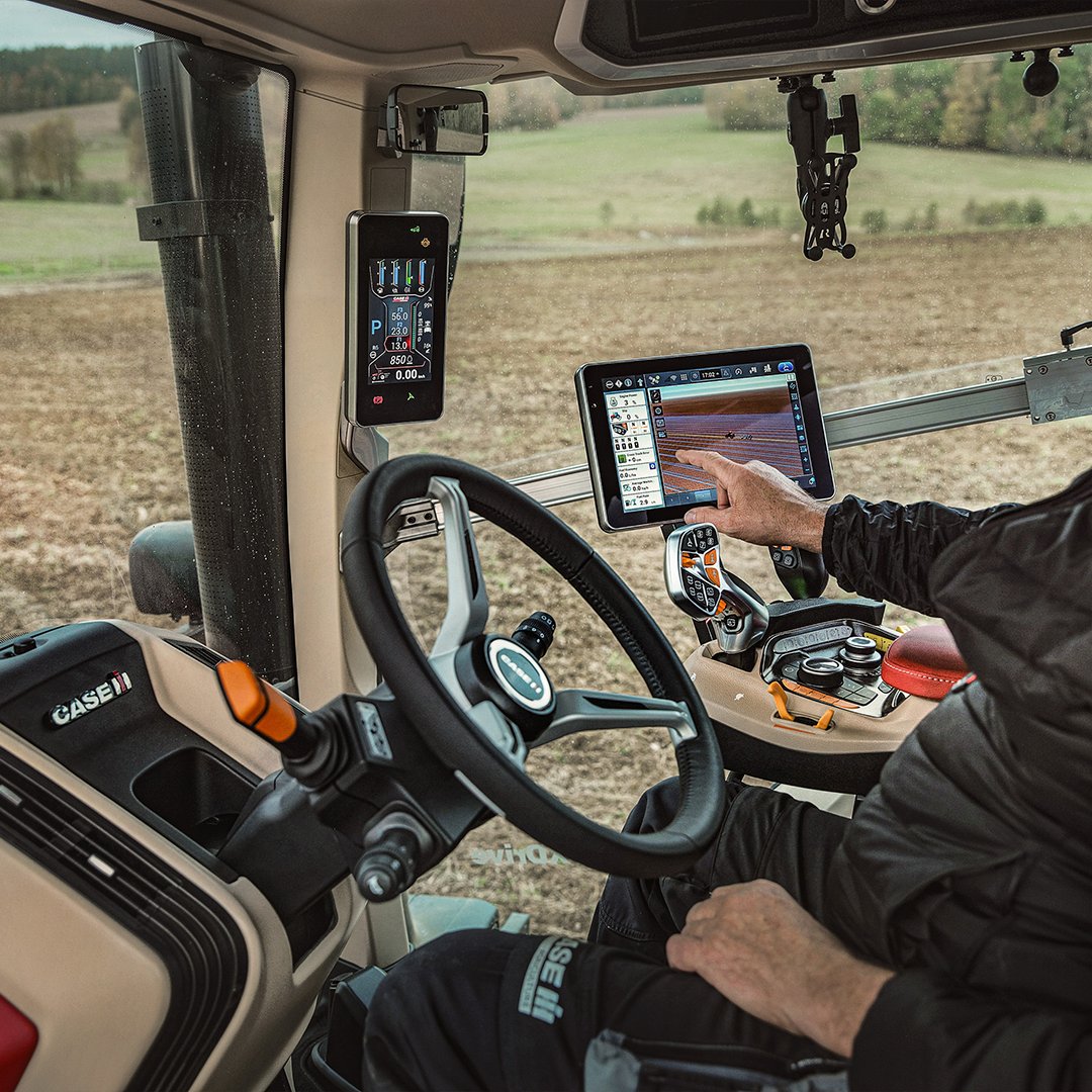 Introducing the enhanced Puma 240 – now available with PowerDrive full powershift. This advanced transmission offers 18 or 19 forward speeds to perfectly suit your tasks.

#CaseIH #NewLaunch #Puma240