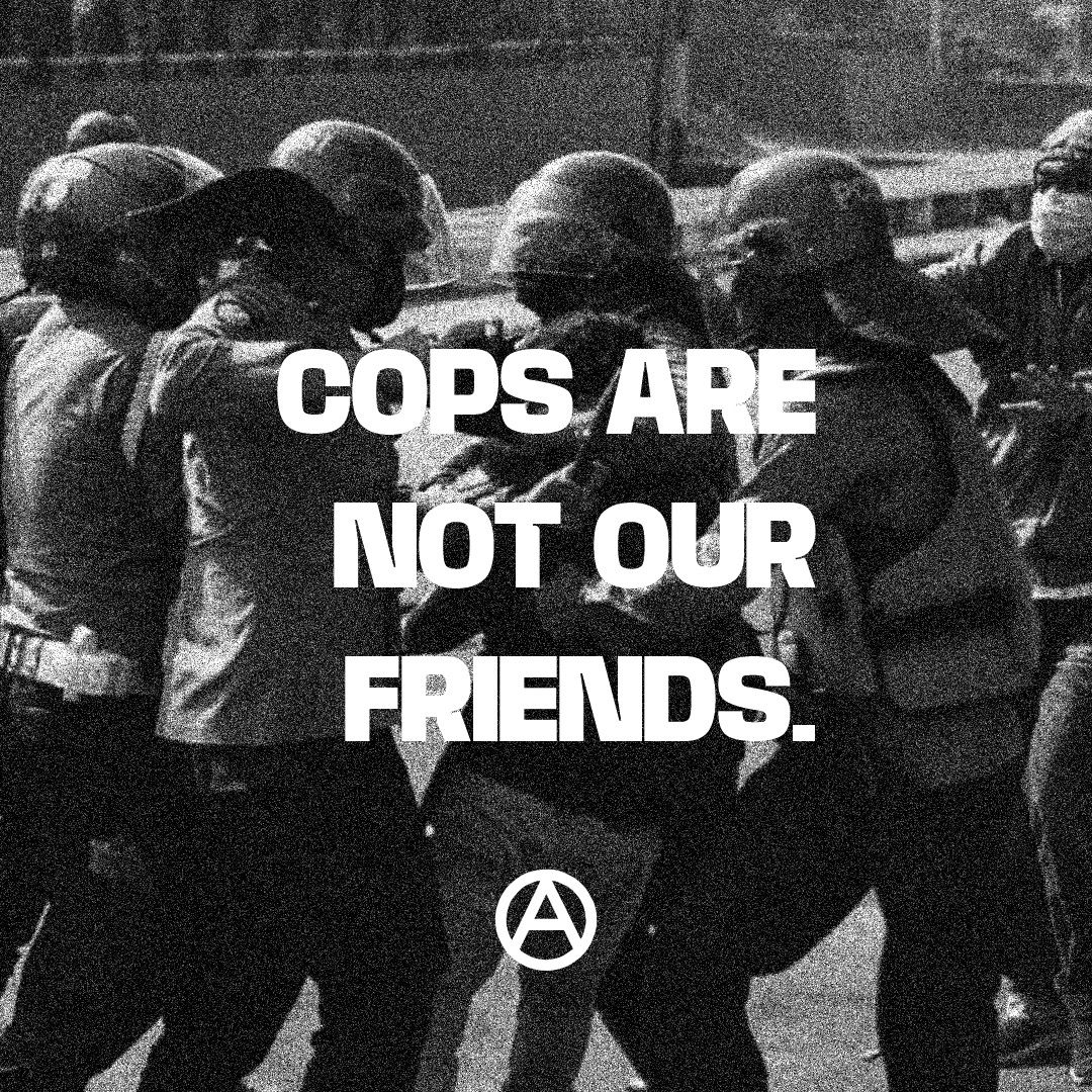 christianbosar's tweet photo. @hasyimmah padahal sekarang kalo ditanya sama pakpol siapa kamu, tinggal jawab "bukan pembunuh pak" simpel https://t.co/dqvjHmvgEs
