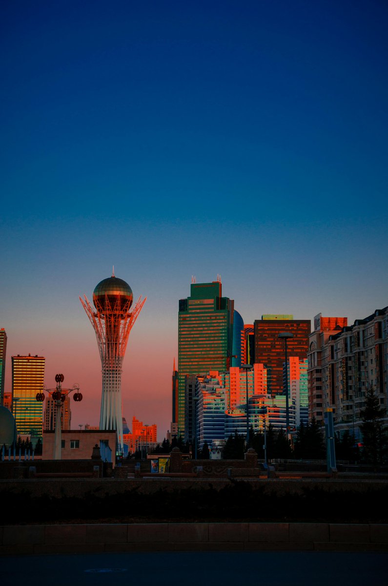 Yeloer59's tweet photo. (Remade post) Happy independence day kazakhstan!

Special mention : @uwucutesingle https://t.co/wtTEUBnO6Q