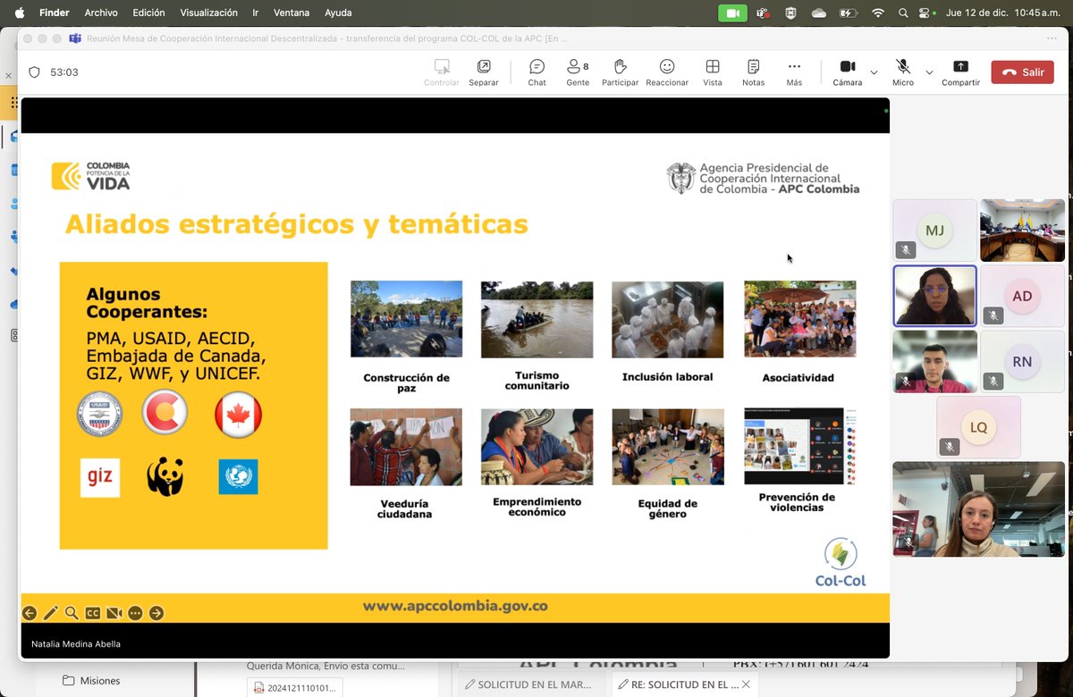 APCColombia's tweet photo. ¡En #APCColombia seguimos tejiendo puentes de conocimiento que fortalecen la cooperación regional!🙌
Realizamos un espacio clave junto a Gremios y el @competenciascnc para compartir buenas prácticas a través del modelo de cooperación Colombia Enseña a Colombia #ColCol. 🇨🇴🇪🇨 https://t.co/Bh94BBGF3U