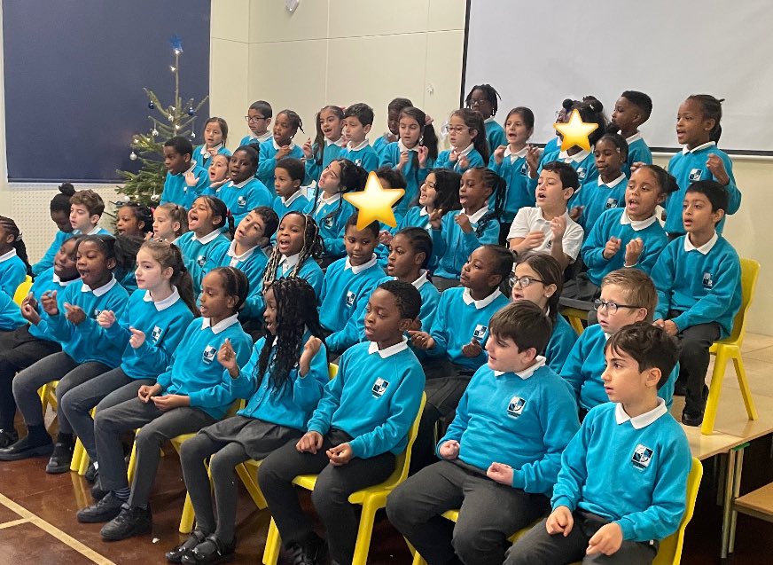 MPAmossbourne's tweet photo. We kicked off with some fantastic concerts from Year 3 & Year 5 #ParksidePride https://t.co/2uQ2w7aGxg