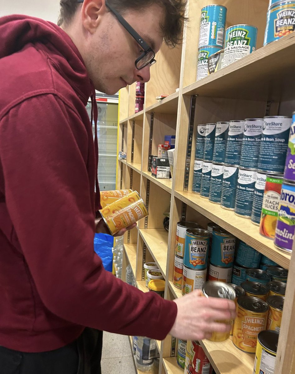 DRCYouthProject's tweet photo. A big thank you must go to our team of youth workers for all the hard work they've put into @NorthWestPantry this year! Our team were out in force again today, working hard bringing in today's delivery and stocking our shelves with produce from our partners @FareShareGWS. We couldn't do this without their ongoing support! Massive thank you also to Sean's Mum for making us a batch of cupcakes. We are loving this! #youthwork #community #food #youthvolunteers #volunteering