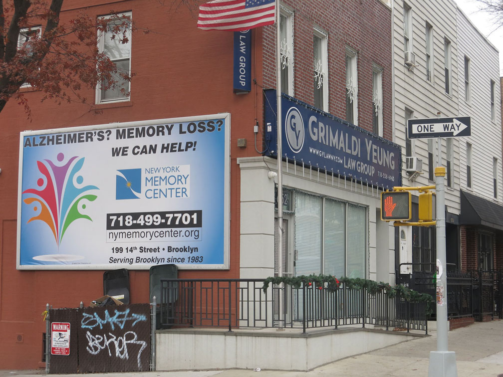 nymemorycenter's tweet photo. Thank you, @GrimaldiYeung, for hosting a billboard for New York Memory Center! It's on their  building on 4th Avenue and 19th Street. Watch for it if you are passing by  (driving toward downtown Brooklyn)!
#Brooklyn #Alzheimers #ThankYou https://t.co/s9SBG1Zaig