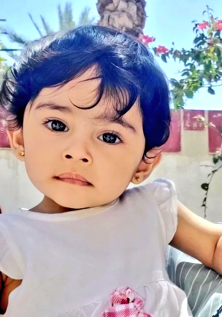rola_almoghrabi's tweet photo. SHE'S NOT TREND🍉

I know her image won't catch ur attention.
But to me, her the best.
I wish you could imagine the amount of pain I feel as I try to save my her

I ask u for a few secs to donate any bit u can or to share this tweet so that it may reachs 

https://t.co/AOHHqNoJBk https://t.co/sNnsBhZejK