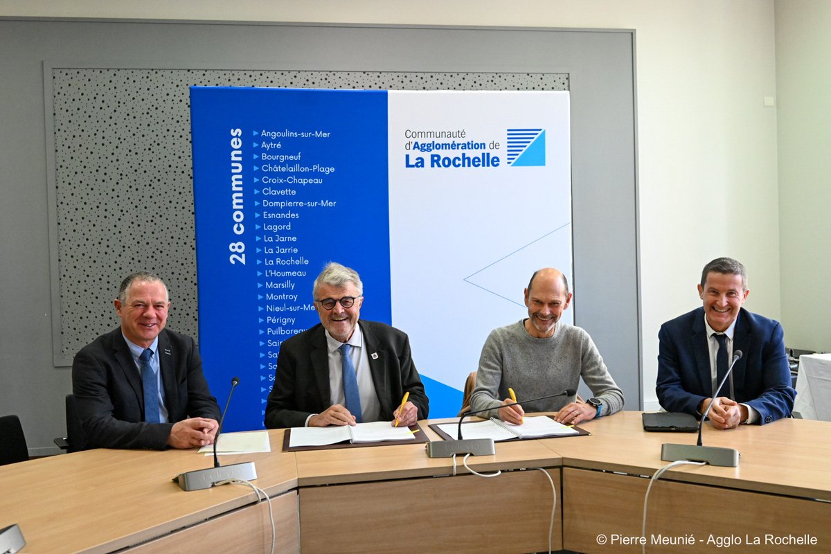 AggloLR's tweet image. L&apos;Agglo de #laRochelle confie son réseau de transport à la SEMOp Yélo Mobilités ! Objectifs : + de fréquentation, - d&apos;émissions de CO2, + d&apos;innovation !
#transports #LaRochelleAgglo #mobilité #YéloMobilités