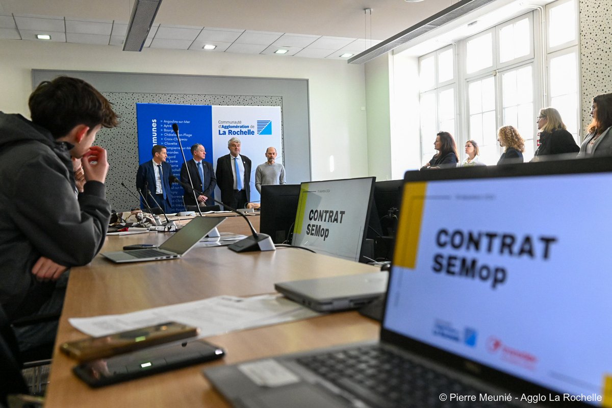 L'Agglo de #laRochelle confie son réseau de transport à la SEMOp Yélo Mobilités ! Objectifs : + de fréquentation, - d'émissions de CO2, + d'innovation !
#transports #LaRochelleAgglo #mobilité #YéloMobilités