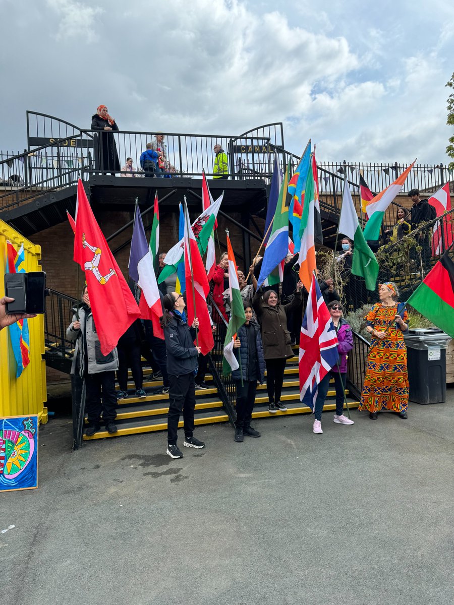 milapfest's tweet photo. Welcome to Day 4 #12DaysofMilap
Back in April, we had the pleasure of being involved in the opening of a brand new venue, @salttarbootle as part of Bootle International Festival.
Sharing Indian Arts & Culture with the community, with Bollywood melodies & dance @malec_kinga https://t.co/FcWggSNvRh