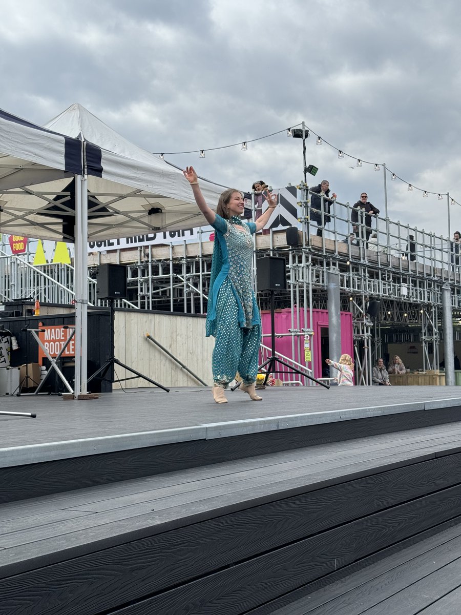 milapfest's tweet photo. Welcome to Day 4 #12DaysofMilap
Back in April, we had the pleasure of being involved in the opening of a brand new venue, @salttarbootle as part of Bootle International Festival.
Sharing Indian Arts & Culture with the community, with Bollywood melodies & dance @malec_kinga https://t.co/FcWggSNvRh