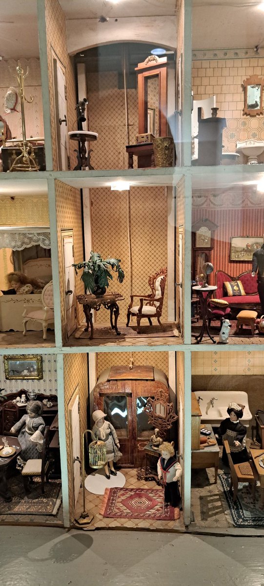 Love this German dollhouse from 1900 known as the Elevator House, whose central feature is (surprise, surprise) a working elavator. Here in collections at <a href="/museumofplay/">The Strong Museum</a>