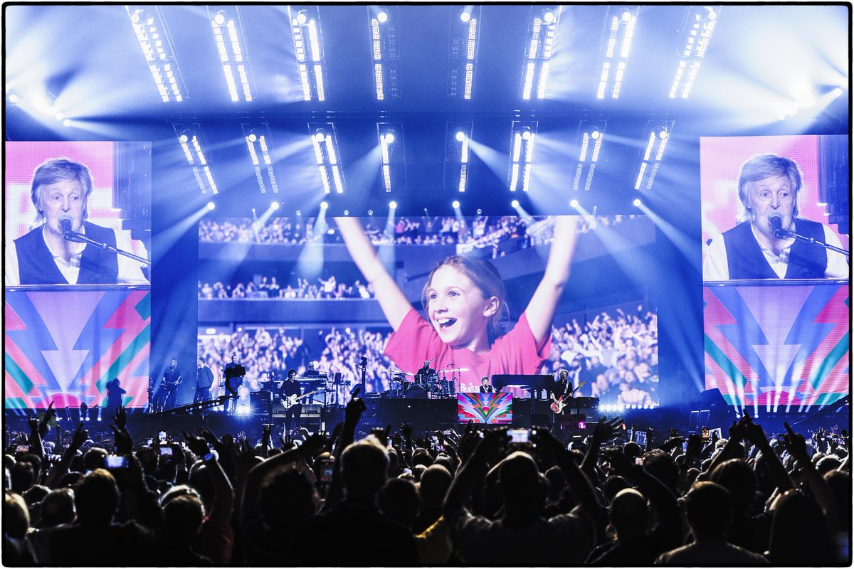 Five star reviews across the board from this weekends Manchester shows ⭐️

<a href="/PaulMcCartney/">Paul McCartney</a> brings his 2024 Got Back tour to a conclusion at <a href="/TheO2/">The O2</a>, London this week. Are you going?

#PaulMcCartneyGotBack