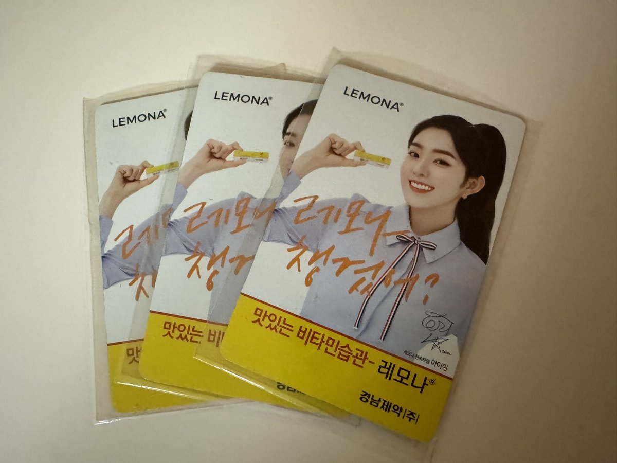 lyj_9's tweet photo. 레모나 레드벨벳 아이린 redvelvet irene lemona 거울 포토카드 포카 poca photocard 양도 판매 sell

1 poca=2.0

bulk o https://t.co/Tij1EyaIyt
