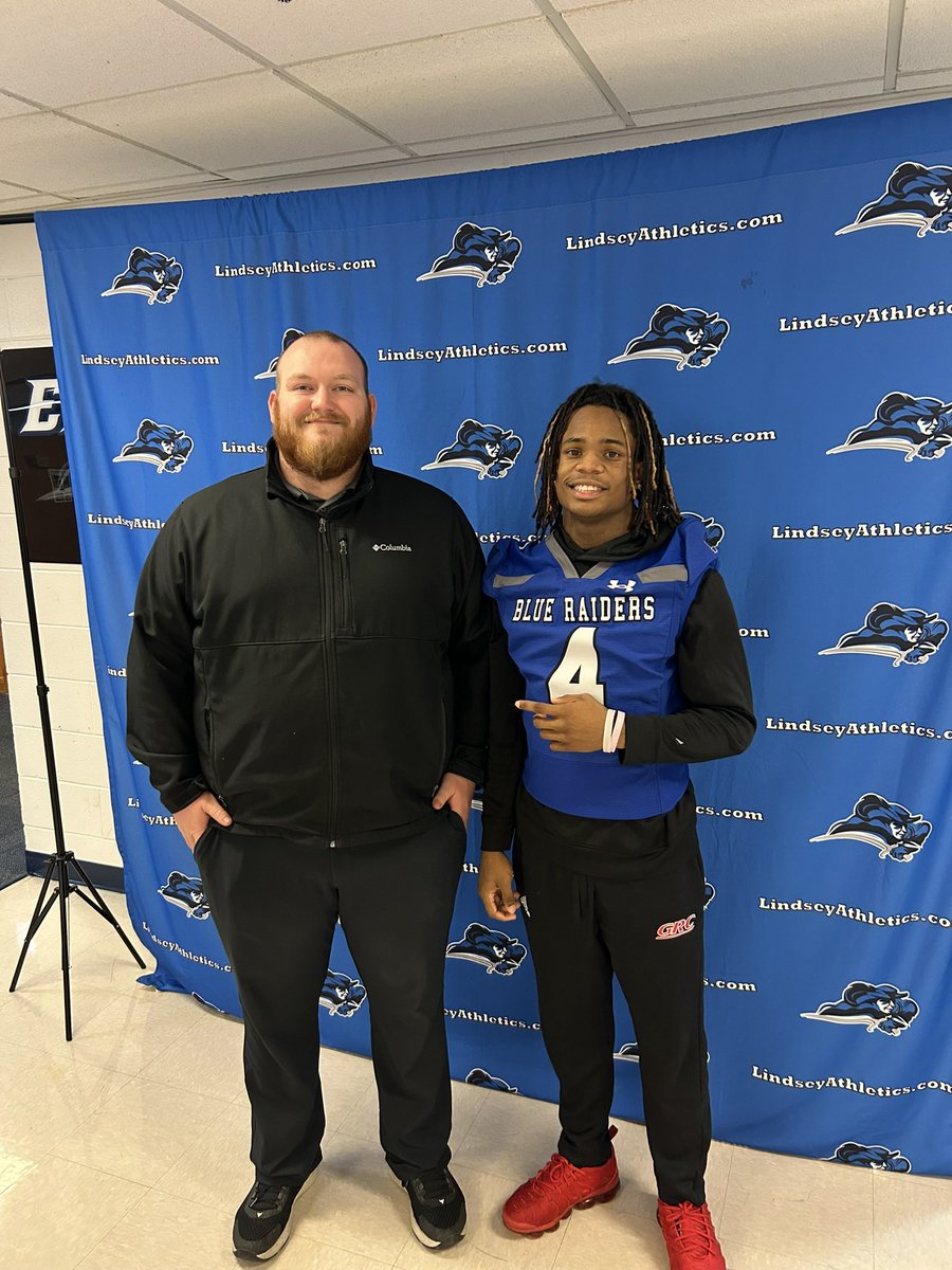 MahniJohn's tweet image. Thank you @LWC_Football for having me on campus this weekend! Looking forward to more! @CoachBrownLWC @CoachJ_Ray @GRCHS_Football 

#1and0