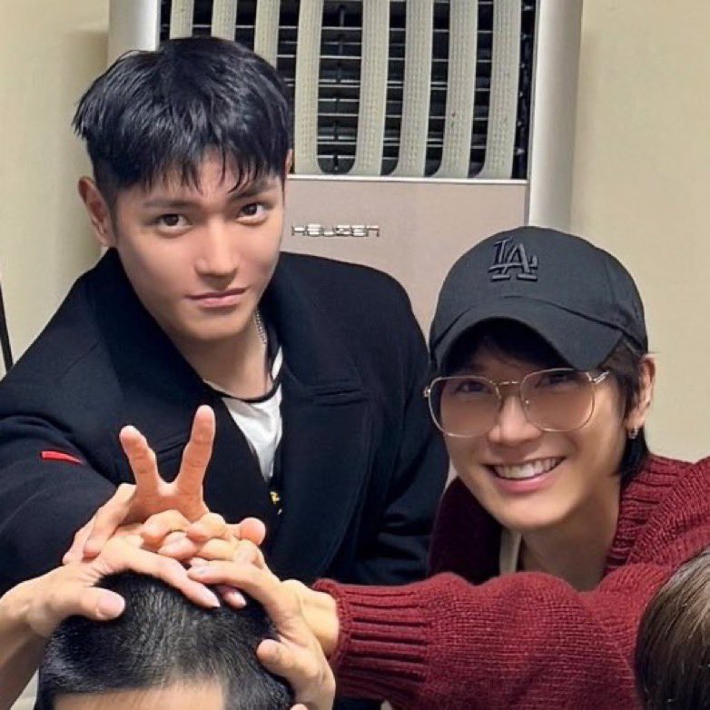 december_ty's tweet photo. “ ดูพูดเยอะขึ้นเค้าน่าจะเหงา พูดไม่หยุดเลยตลกดี ” https://t.co/Ina2nHQy9g