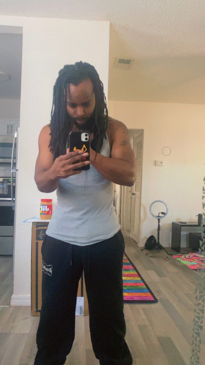 chocolateebody's tweet photo. Getting the body back right 💪🏽💪🏽💪🏽 https://t.co/c8kPbQBIoX