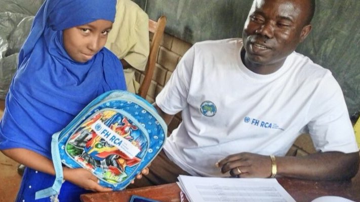 OCHAROWCA's tweet photo. After years as refugees, Fadimatou, 7, &amp; her family returned home in the Central African Republic.

Life is tough, but school offers hope.

Thanks to the CAR Humanitarian Fund, 1,805 kids received school kits to support their education.

https://t.co/P15sHmP2eP

#investInHumanity https://t.co/yixomjnky1