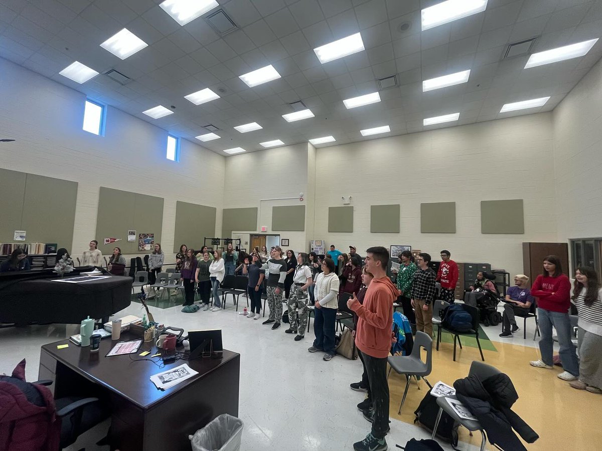 Wauconda HS Choir tweet media