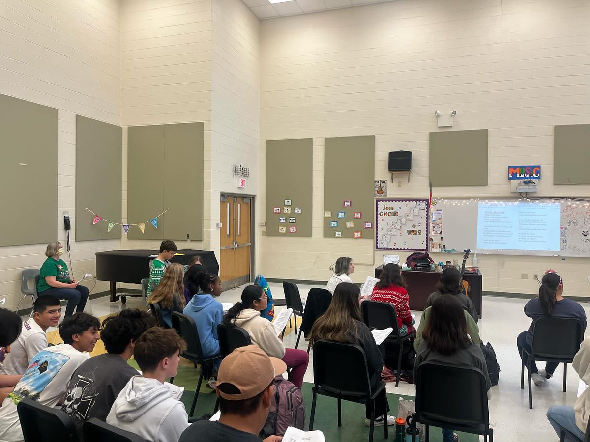 Wauconda HS Choir tweet media