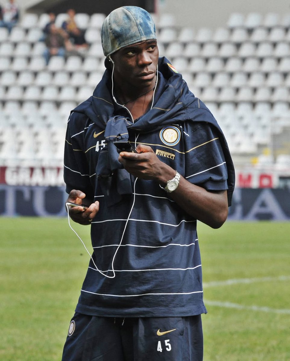 wsspcompanyy's tweet photo. Mario Balotelli lost files 📁 https://t.co/eTcyO0HQx4