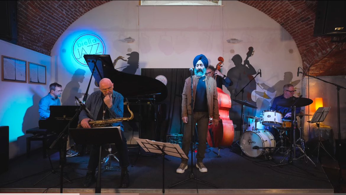 Bulla at Biella Jazz Club | Rabbi Shergill youtu.be/z5X6fczz54Q?si… via <a href="/YouTube/">YouTube</a> <a href="/RabbiShergill/">Rabbi Shergill</a>  👍