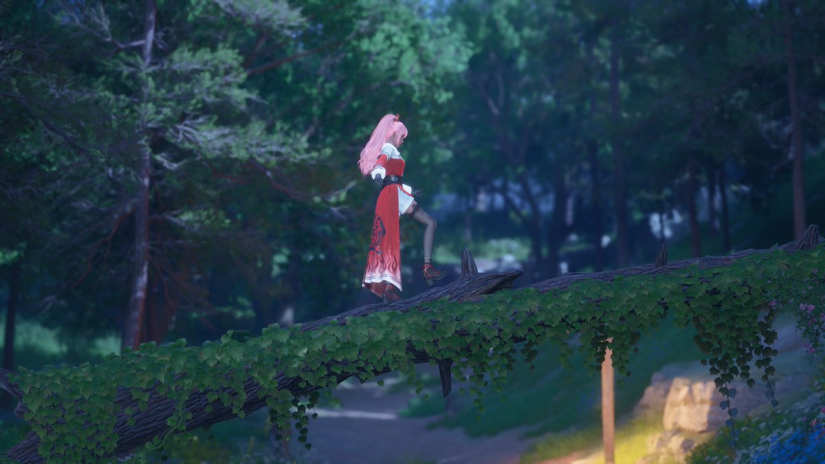 carsonalewis's tweet image. Nikki is adorable