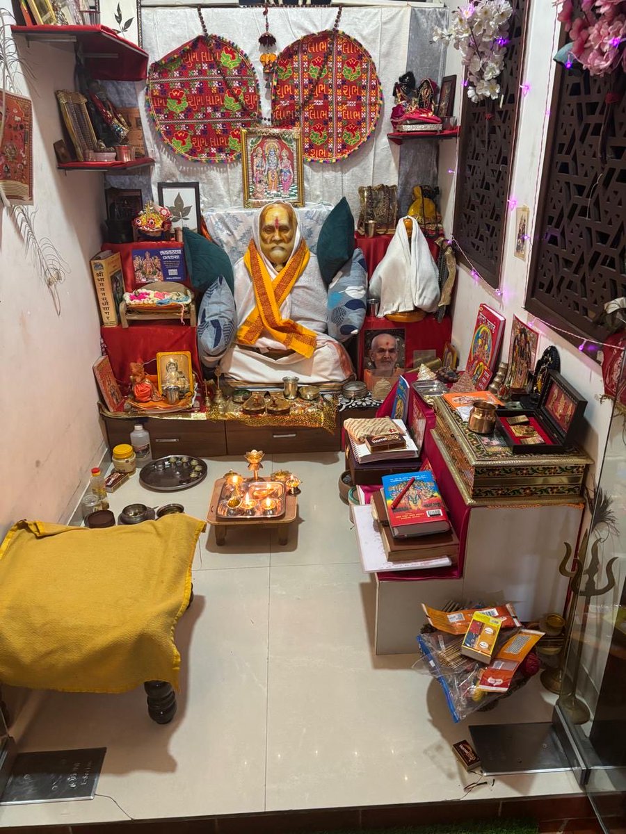 Jai Shree Ram Ram jai Siyaram,Jai Laxaman,Bolo Jai Hanuman.Bolo Bhai Jai shree Himalayan Gurus.Biggest Santana dharm book I m writing,I appeal Hollywood Director,producer to make film on it.Santana is Engery.