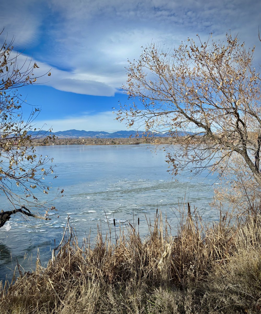 After a few weeks in the road, it feels good to be home. I’ll never get bored of these views. 

#PlayOutside #RunDenver
