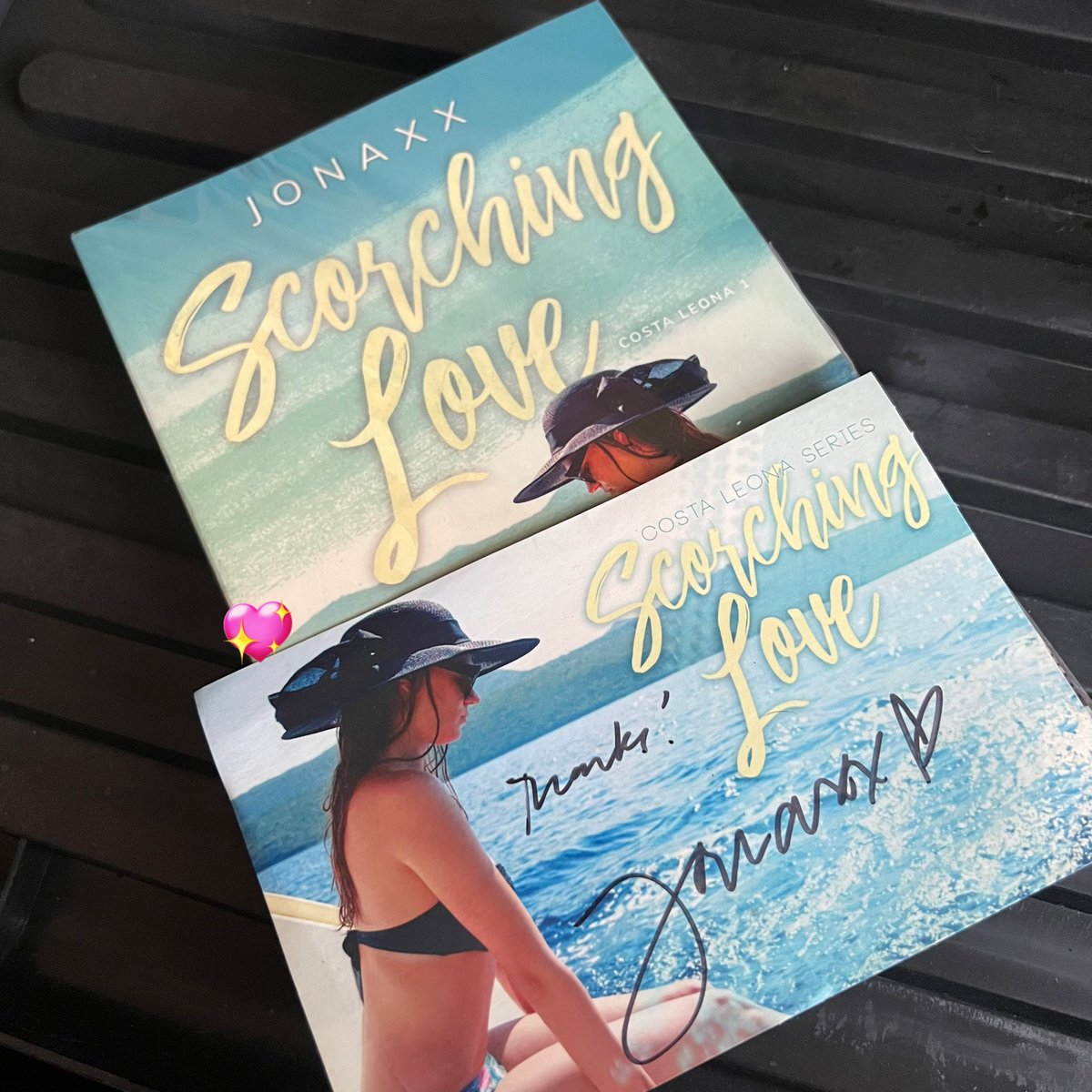 busantaeps's tweet photo. wts lfb

jonaxx costa leona series book 1&amp;2 scorching love and waves of memories

- ₱1,800, 1 week dop
- ₱1,600 payo
- w/ bookmarks and signed postcards
- opened once to check pages, may onting dents yung postcards
- books are in good condition

dm me!! https://t.co/t5xIH4Xt6Q
