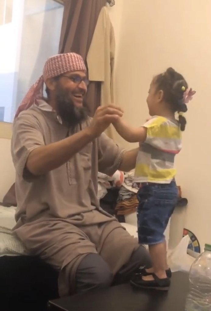 😢

May Allah reunite them in Jannatul Firdaus