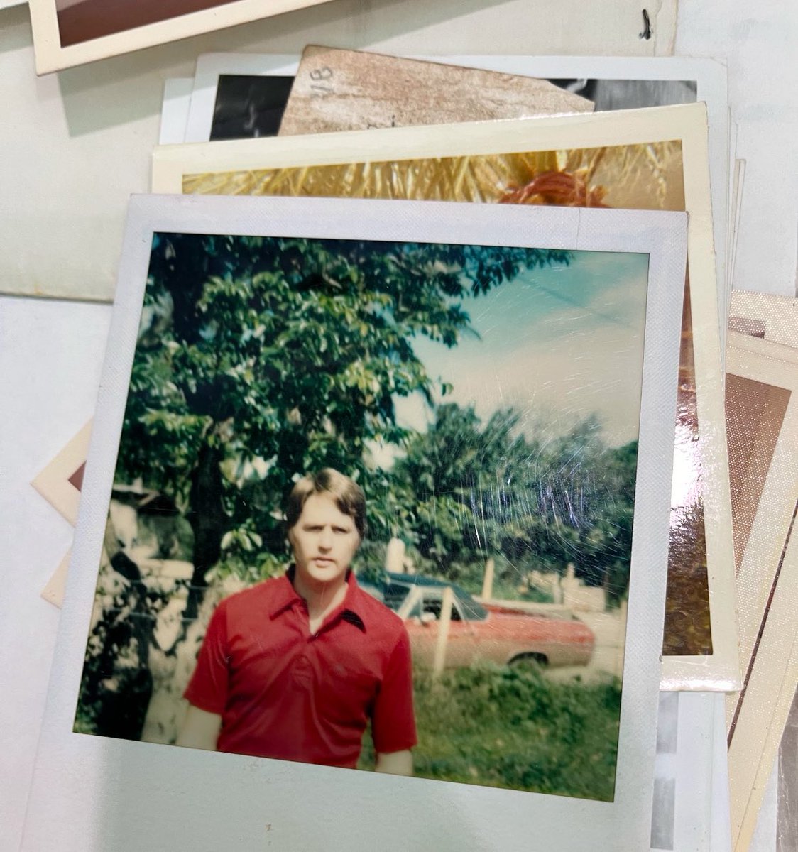 archiveroexp's tweet image. Le llamaron el “Charles Manson” de los LeBarón, porque primero asesinó a su propio hermano para hacerse del control de su iglesia. 

Pero cuando la comunidad no lo aceptó como su líder, regresó a matar a todos los mormones de Los Molinos, en BC. 

Encontramos el expediente 🗄️