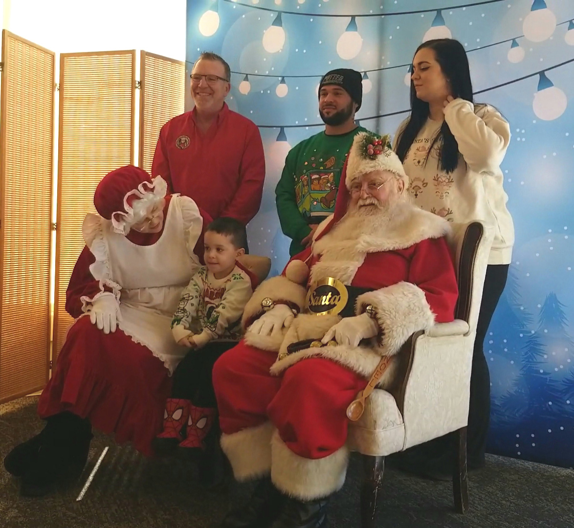 warm1013's tweet photo. More Pix from Breakfast With Santa 2024!!
Thanks to @AAA_WCNY , @ShadowLakeGolf , @RocOnHarley , @montealbangrill , @OpenDoorMission and everyone who came out to this amazing event!
#BreakfastWithSanta https://t.co/WhJVELSRhP