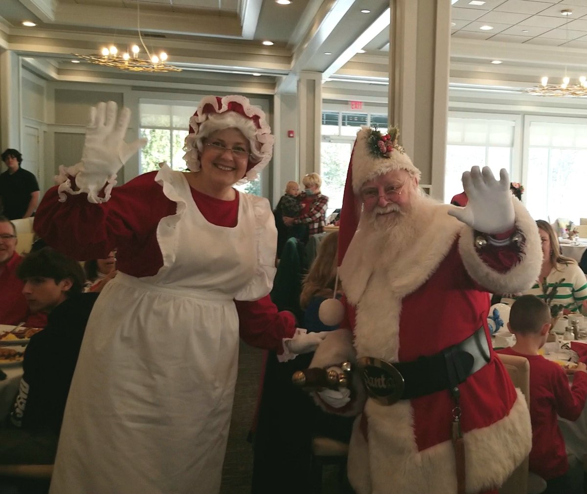 warm1013's tweet photo. More Pix from Breakfast With Santa 2024!!
Thanks to @AAA_WCNY , @ShadowLakeGolf , @RocOnHarley , @montealbangrill , @OpenDoorMission and everyone who came out to this amazing event!
#BreakfastWithSanta https://t.co/WhJVELSRhP