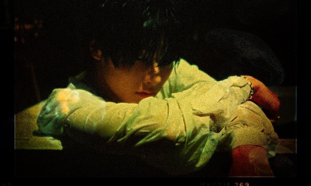 #jeongin — HALLUCINATION