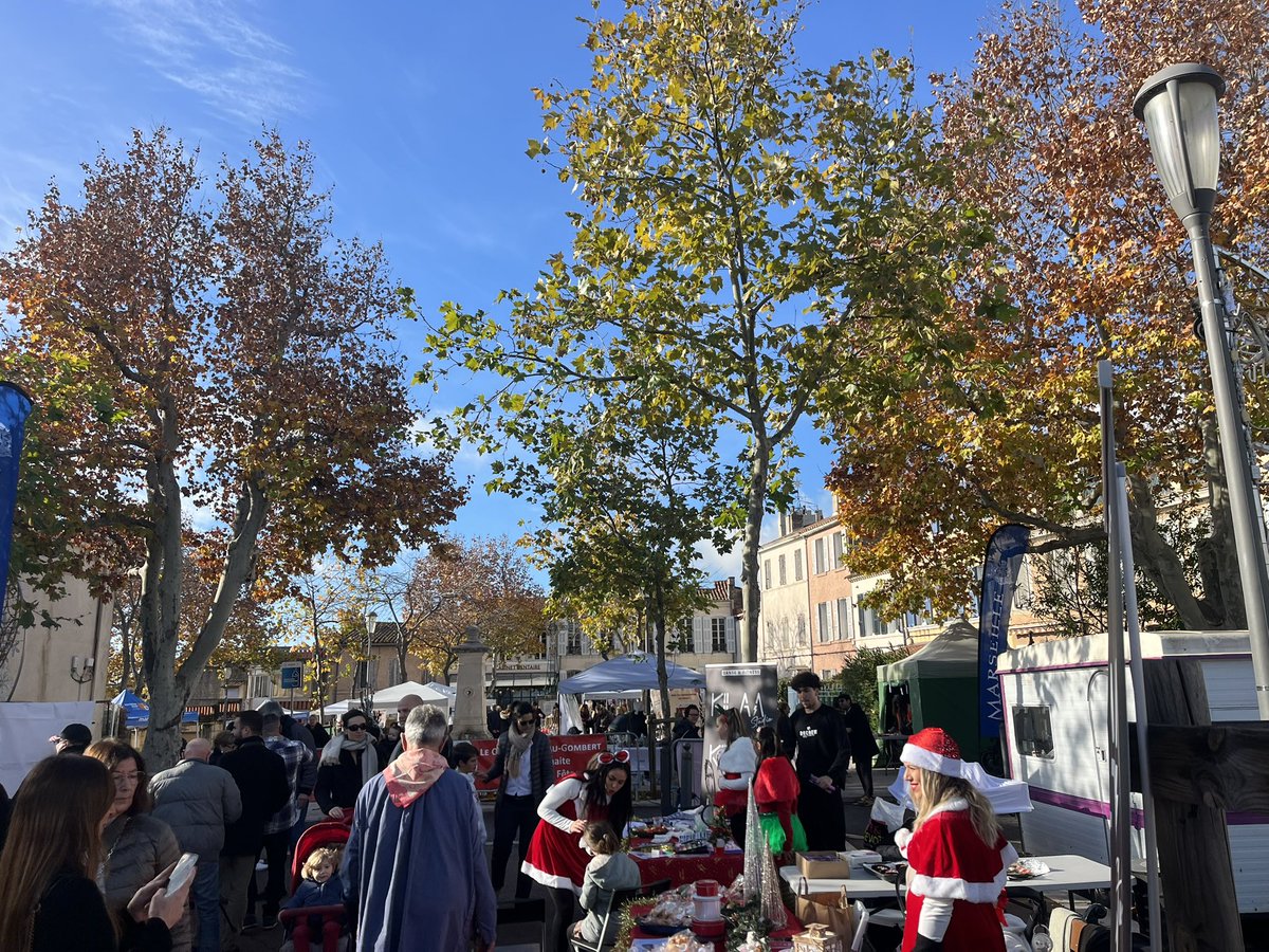 🎄C’était ce week-end à Château-Gombert : 
◽️Messe en provençal 
◽️Marché de Noël
Merci au CIQ et aux associations !