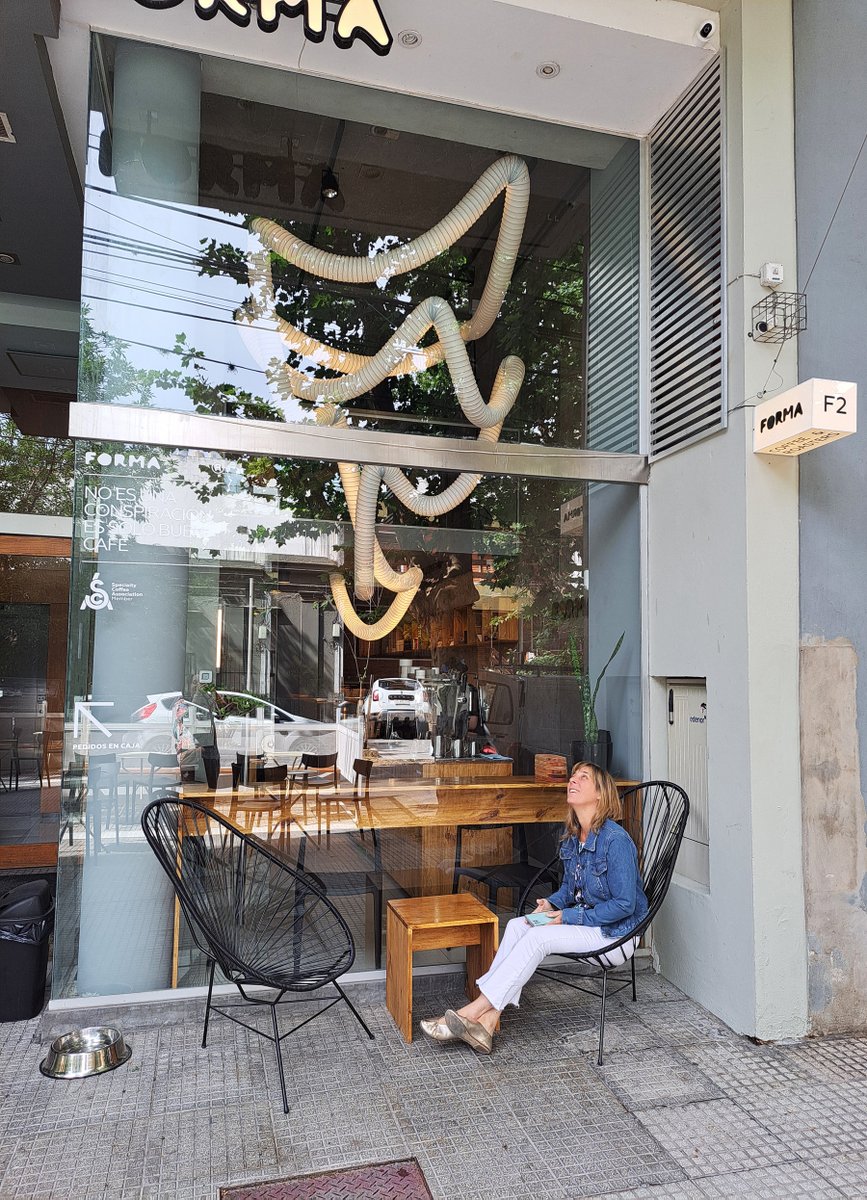 AlmaSingerTwits's tweet photo. ¡Feliz lunes! Conozcamos FORMA Coffee &amp; Roasters en Manuel Ugarte 1708, #Belgrano. Creo que la definición de aesthetic se podría ilustrar con el look &amp; feel de este lugar, y en lo personal aplaudo los ricos cafés, la excelente onda del staff y la compañía https://t.co/rqJajkb5u0 https://t.co/ZFTu6duW5G