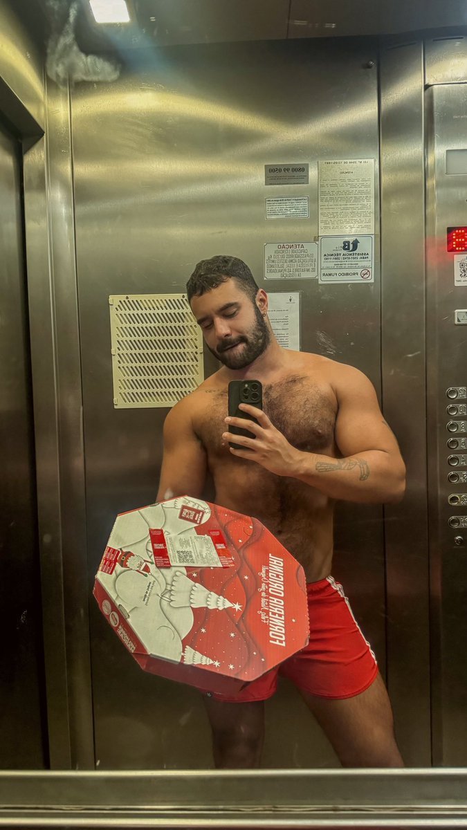 toc toc, aceitarias essa pizza na sua casa? 😂