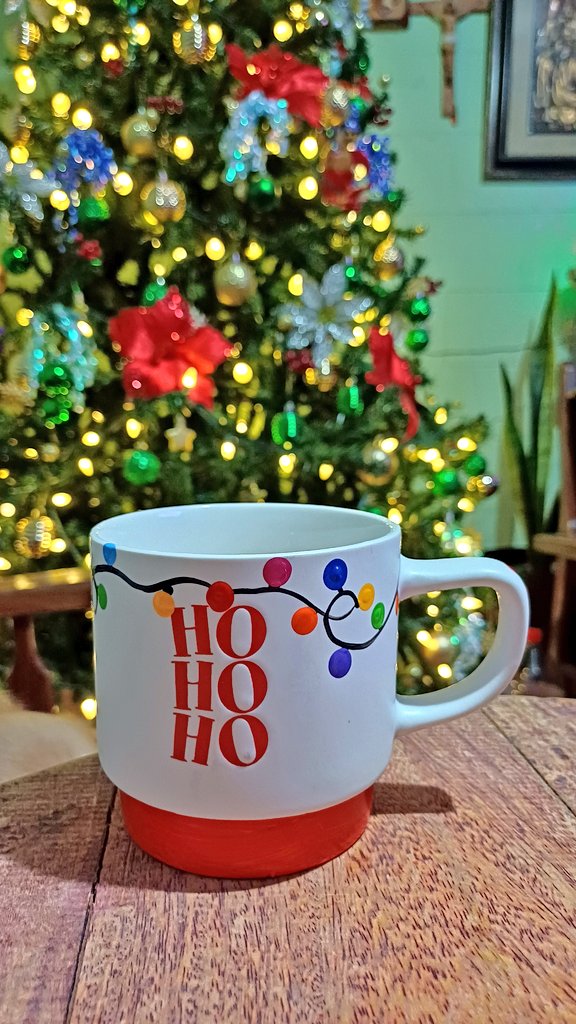 Tazas de temporada pintadas a mano