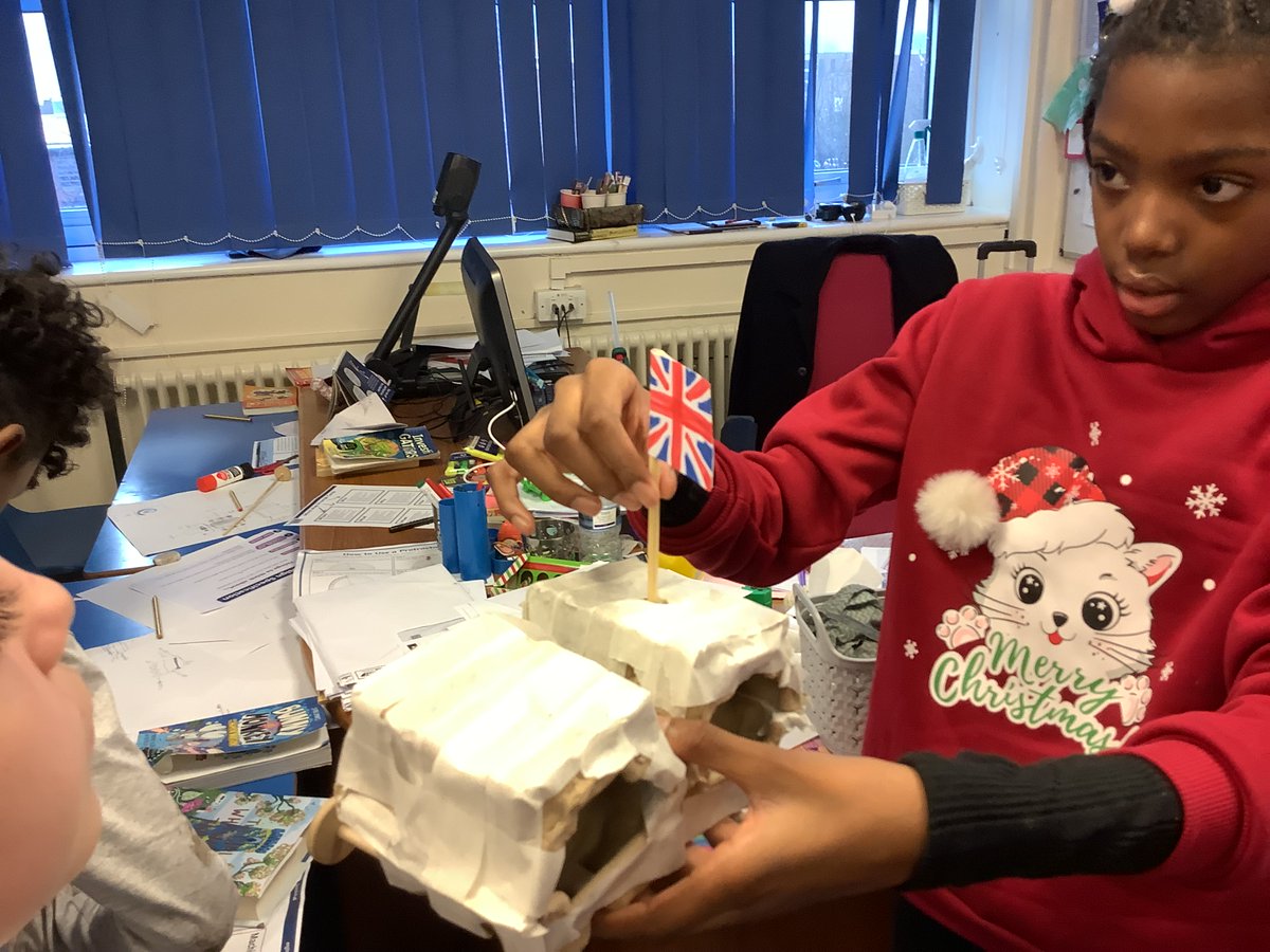 StJosephsM5's tweet photo. Thanks to Engineering Educates at the University of Manchester for providing the lessons and resources for Year 6 to complete their robotics challenge. @EngEdChallenge @UoMSEERIH https://t.co/MN86MIOqRB