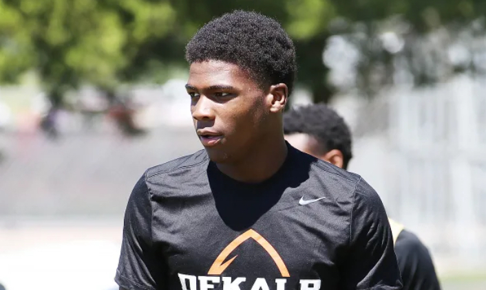 DeKalb <a href="/dekalb_football/">DeKalb Football</a> 2026 3 star ranked ATH <a href="/DavonG2026/">Davon Grant</a> Davon Grant is a non stop multi-sport athlete and checks in and recaps his latest recruiting news here edgytim.rivals.com/news/wr-grant-…