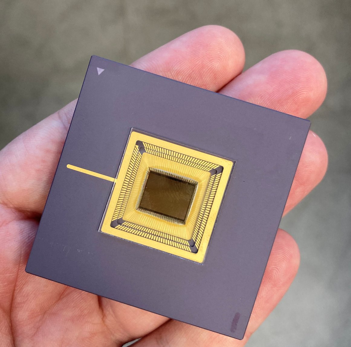 👁️ The foveated DVS by <a href="/IMSECNM/">Instituto de Microelectrónica de Sevilla</a> has just arrived and is now in our hands (in its testing package).

This marks the first NimbleAI silicon to be integrated into the system prototype. 

🧠 <a href="/imec_int/">imec</a>'s SENeCA SNN processor will follow in 2025.