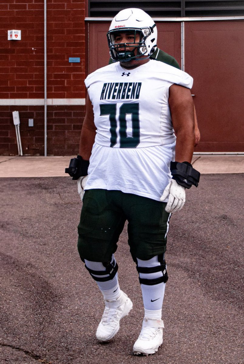 Sweet Tea (@leogsweettea) on Twitter photo Blessed to be named 1st Team All-Region Offensive Lineman ๐๐ฝ. Thank you to all my teammates and coaching staff at <a href="/RHSBears_FB/">Riverbend Football</a> Blessed to be named 1st Team All-Region Offensive Lineman ๐๐ฝ. Thank you to all my teammates and coaching staff at <a href="/RHSBears_FB/">Riverbend Football</a>