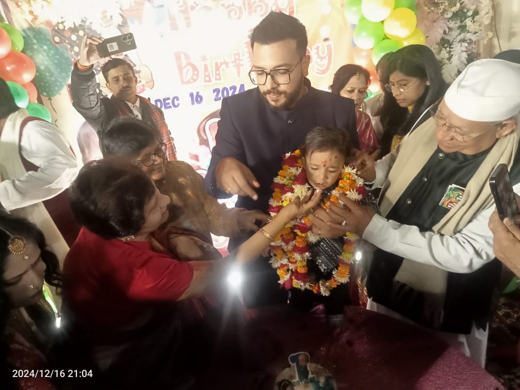 SanyuktaBhatia's tweet photo. आज वरिष्ठ भाजपा नेत्री श्रीमती अंजू रघुवंशी जी के सुपौत्र के जन्मदिन की प्रथम वर्षगांठ के मांगलिक अवसर पर .... https://t.co/pRSHxcTXOE
