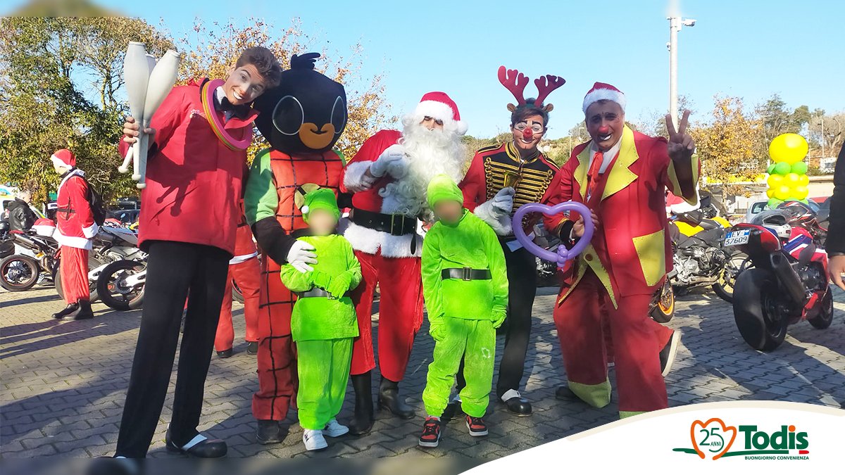 Domenica 15 dicembre, Todis e Hakuna Matata Bikers hanno regalato un sorriso a bambini con disabilità, portandoli al Circo Rolando Orfei.

Autobus, giocattoli e tanta gioia per una giornata indimenticabile!

#OrgoglioTodis #HakunaMatataBikers