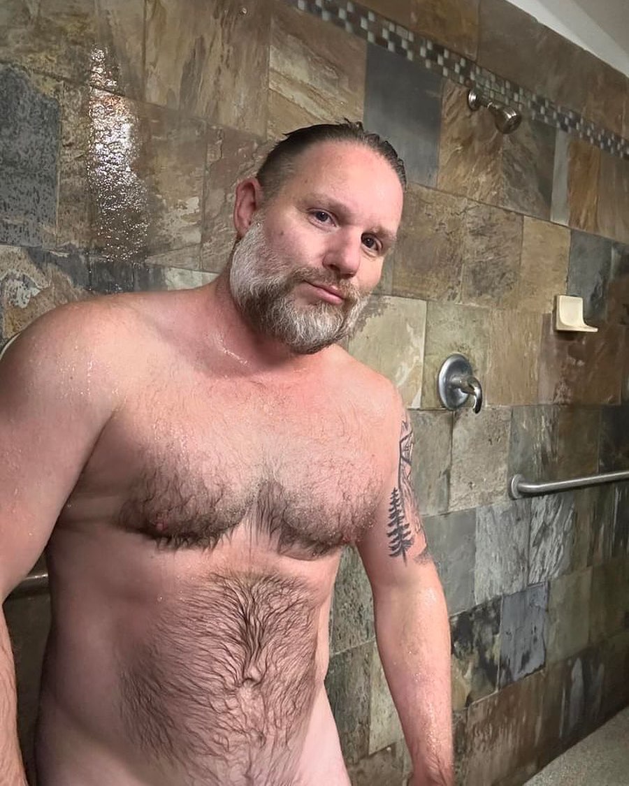 bearwww's tweet photo. for a shoutout
#gayshowoff #gay #gaybear #gaybeard #gaybears #gaybeard #gaybeardedman #gaydaddy #gaydads #gaydaddybear #gayhairy #gayhairymen #gayhairychest #hairygay #hairygaymen #hairygays #hairygayman #gaybearsandcubs #gaybearsofinstagram #gayinstagram #instagay #gayhunk https://t.co/bLBK9rKecp