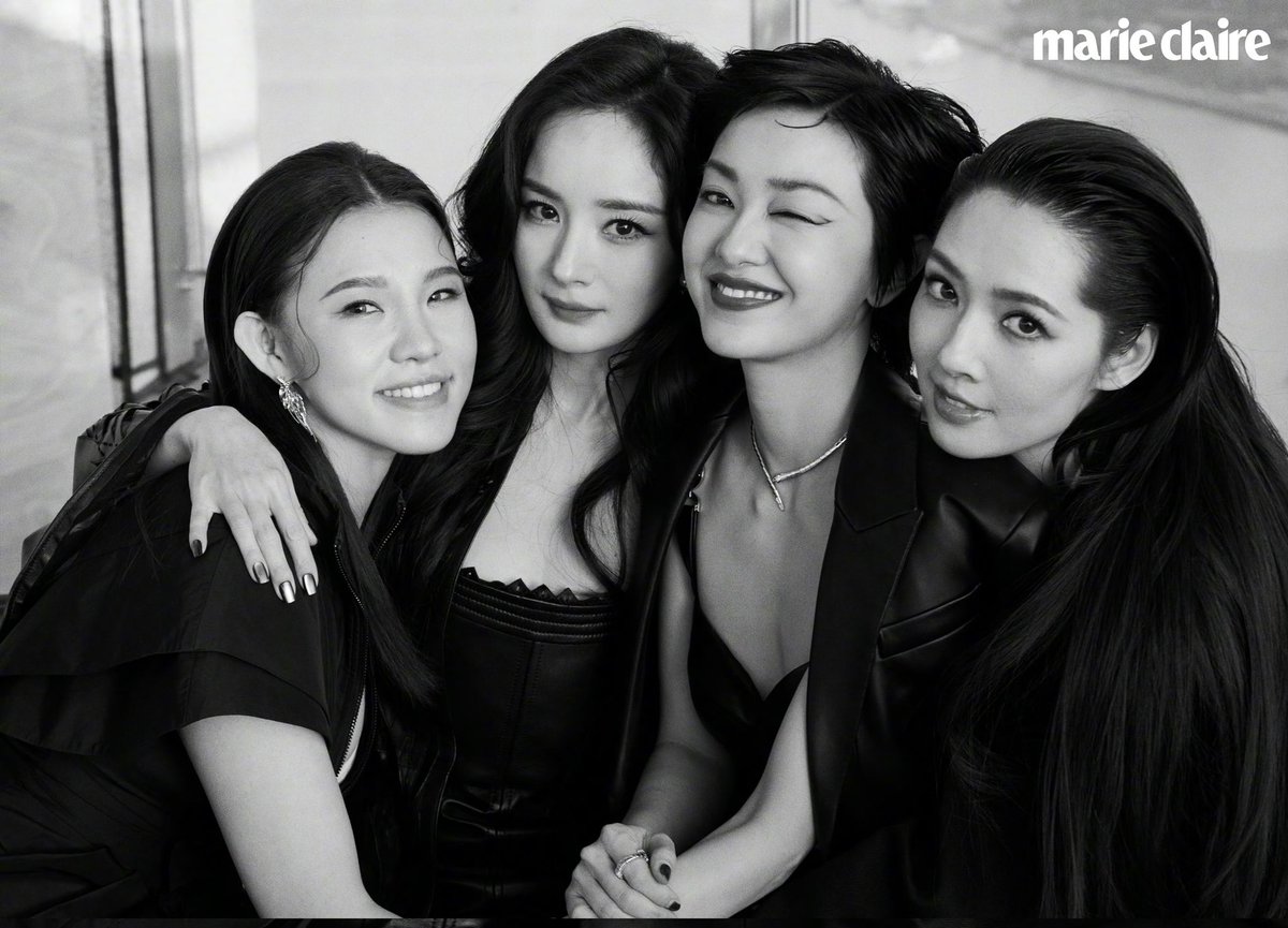 junexch's tweet photo. คนจัดงานเปนติ่งไทนี่ไทม์ป้ะ ให้รูปจุกๆ5รูปเน้นๆ ละเชิญมางานได้ครบทั้ง4คน โคตรจะเริ่ดดดด
#หยางมี่ #yangmi #TinyTimes #小时代 https://t.co/x4Wj4CP5IV