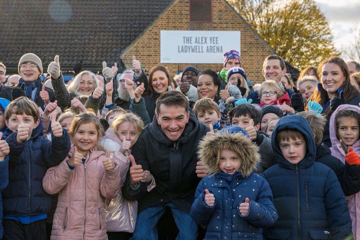 🥇 24 hrs until we can vote for our Lewisham Olympian Alex Yee, nominated for 2024 BBC Sports Personality of the Year.  

📢 Come on Lewisham - let’s get behind our wonderful local champion! 

💖 BBC1 from 7pm tomorrow (Tues 17 Dec) to VOTE FOR ALEX! 
#SPOTY #Lewisham <a href="/lixsanyee/">Alex yee</a>