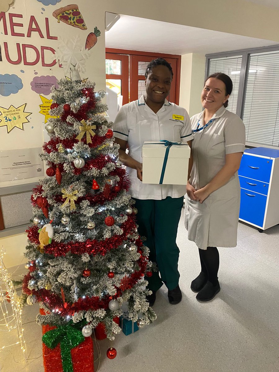 SHCFundraising's tweet photo. Today all staff from #TeamSHC have been very busy getting on our sleigh and delivering presents across @SheffieldHosp and @SHSCFT to staff, patients and service-users who’ll be away from loved ones on Christmas Day 💙

Thank you to all our supporters for making this possible ✨ https://t.co/MROQLKGPkB