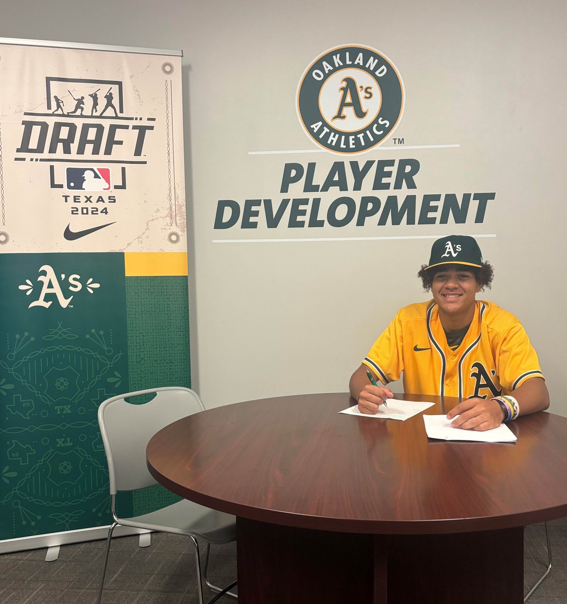 PeelSchools's tweet photo. From Mayfield S.S. to the @MLBDraft meet Josiah Romeo. 

Read the full story at: https://t.co/QN7wqL59kP https://t.co/xPuGSSSxJx